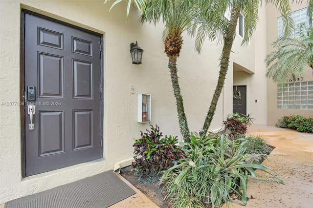 16339 Malibu Dr # 22, Weston FL 33326 - Weston, FL - Photo 4