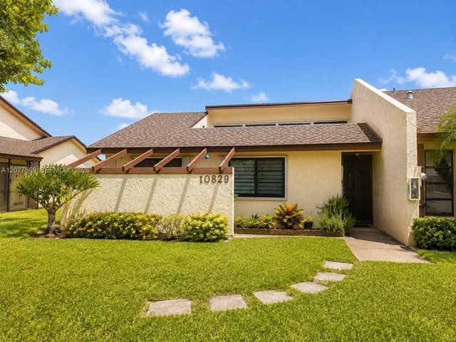 10829 NW 30th Pl # 221, Sunrise FL 33322 - Sunrise, FL - Photo 2