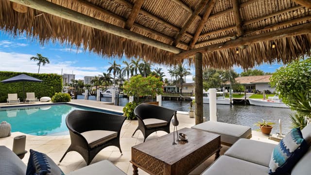 2750 NE 8TH Court, Pompano Beach FL 33062 - Pompano Beach, FL - Photo 2