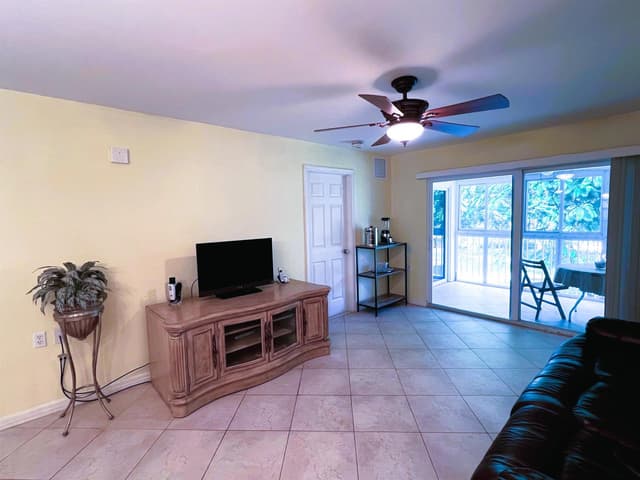 1105 Bahama Bend # A2, Coconut Creek FL 33066 - Coconut Creek, FL - Photo 4