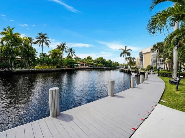 2970 NE 16th Ave # 214, Oakland Park FL 33334 - Oakland Park, FL - Photo 2
