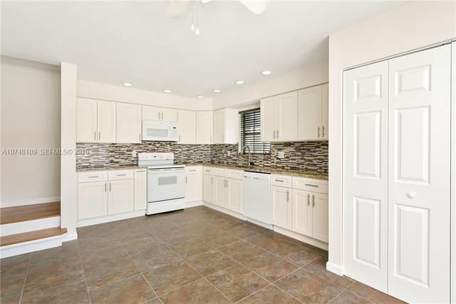 1437 PRINCETON Lane, Boynton Beach FL 33426 - Boynton Beach, FL - Photo 5