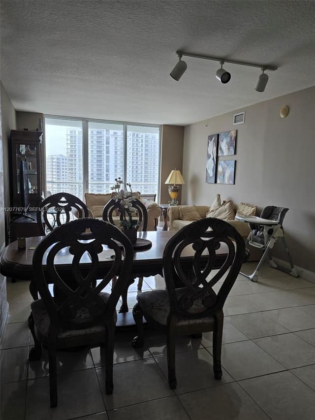 325 S Biscayne Blvd # 3115, Miami FL 33131 - Miami, FL - Photo 7