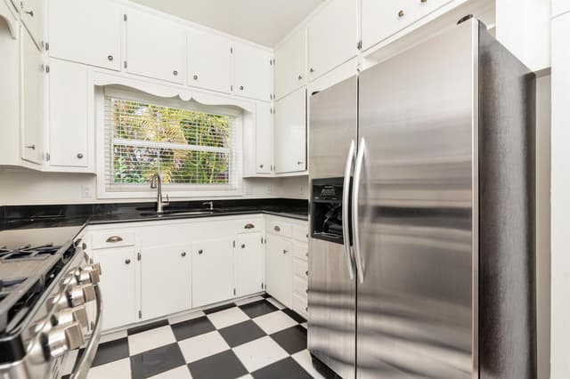 1211 FLORIDA Avenue, West Palm Beach FL 33401 - West Palm Beach, FL - Photo 6