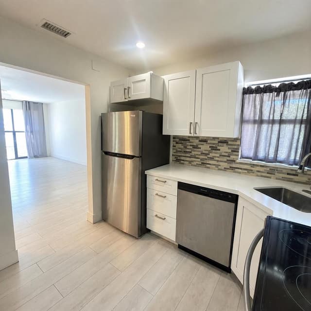 2540 N CARAMBOLA Circle N # 1831, Coconut Creek FL 33066 - Coconut Creek, FL - Photo 3