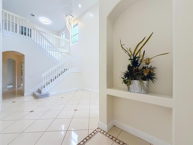 6657 LURAIS Drive, Lake Worth FL 33463 - Lake Worth, FL - Photo 4