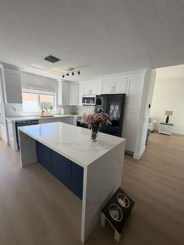 1920 NW 182nd Ter, Pembroke Pines FL 33029 - Pembroke Pines, FL - Photo 6