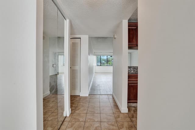 8030 Hampton Boulevard # 106, North Lauderdale FL 33068 - North Lauderdale, FL - Photo 4