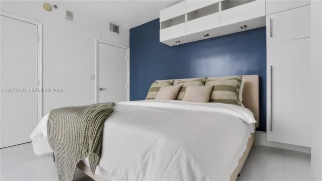 1200 Brickell Bay Dr # 4324, Miami FL 33131 - Miami, FL - Photo 2