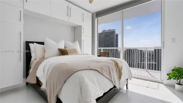 1200 Brickell Bay Dr # 4324, Miami FL 33131 - Miami, FL - Photo 3