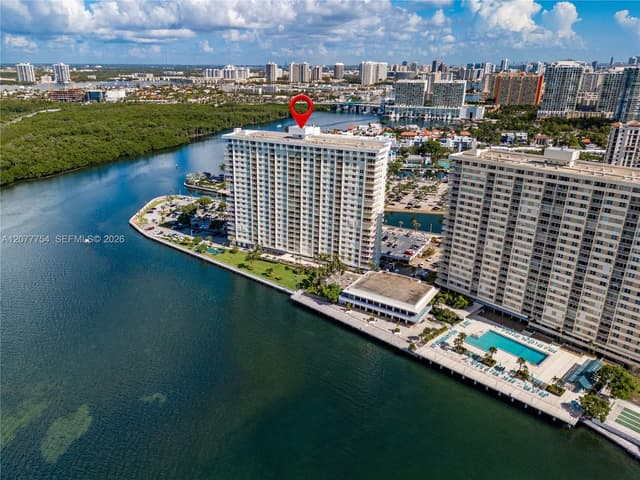 500 Bayview Dr # 825, Sunny Isles Beach FL 33160 - Sunny Isles Beach, FL - Photo 4