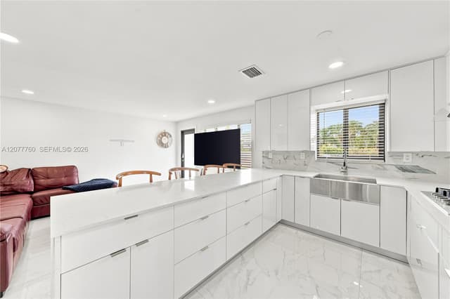 10125 SW 84th St, Miami FL 33173 - Miami, FL - Photo 3