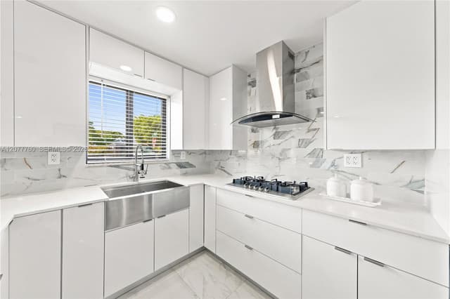 10125 SW 84th St, Miami FL 33173 - Miami, FL - Photo 4