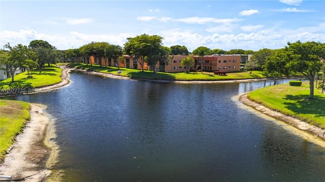 15451 Pembridge Dr # 214, Delray Beach FL 33484 - Delray Beach, FL - Photo 3