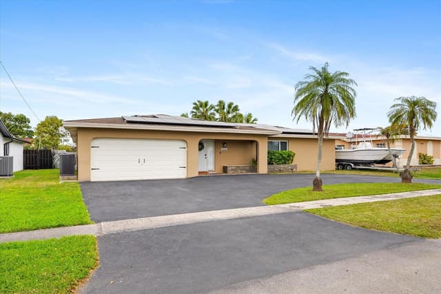 10661 NW 27TH Court, Sunrise FL 33322 - Sunrise, FL - Photo 2