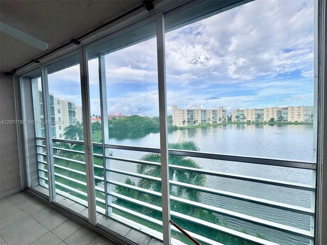 141 SE 3rd Ave # 402, Dania Beach FL 33004 - Dania Beach, FL - Photo 3