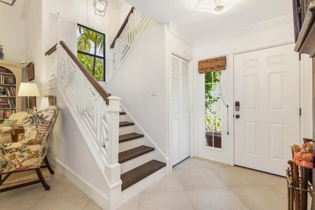 11290 Glen Oaks Court, North Palm Beach FL 33408 - North Palm Beach, FL - Photo 5
