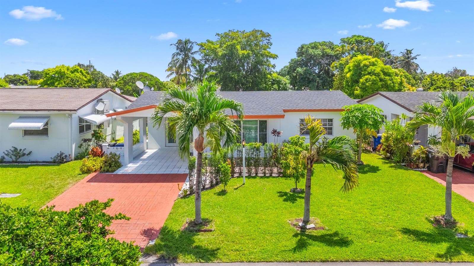 4200 NW 52ND Avenue, Lauderdale Lakes FL 33319 - Lauderdale Lakes, FL - Photo 1
