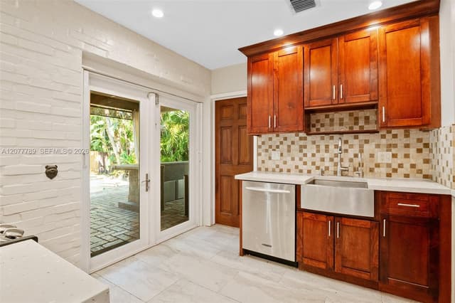 2725 NE 21st Ave, Fort Lauderdale FL 33306 - Fort Lauderdale, FL - Photo 5