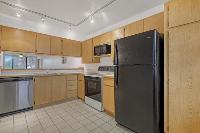 2621 Village Boulevard # 203, West Palm Beach FL 33409 - West Palm Beach, FL - Photo 6