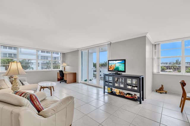 1170 N FEDERAL Highway # 312, Fort Lauderdale FL 33304 - Fort Lauderdale, FL - Photo 5