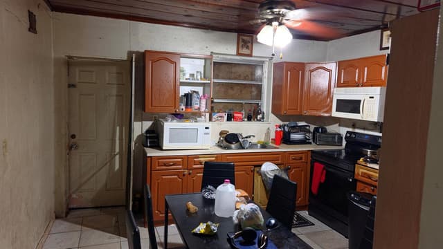 2351 NW 104TH Terrace, Miami FL 33147 - Miami, FL - Photo 3
