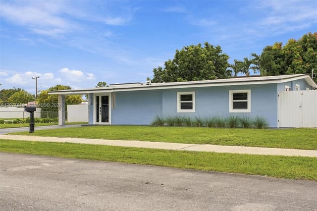 4035 SW 108th Ave, Miami FL 33165 - Miami, FL - Photo 3