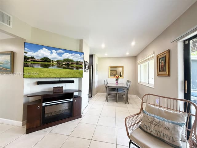 10875 NW 29th Mnr, Sunrise FL 33322 - Sunrise, FL - Photo 7
