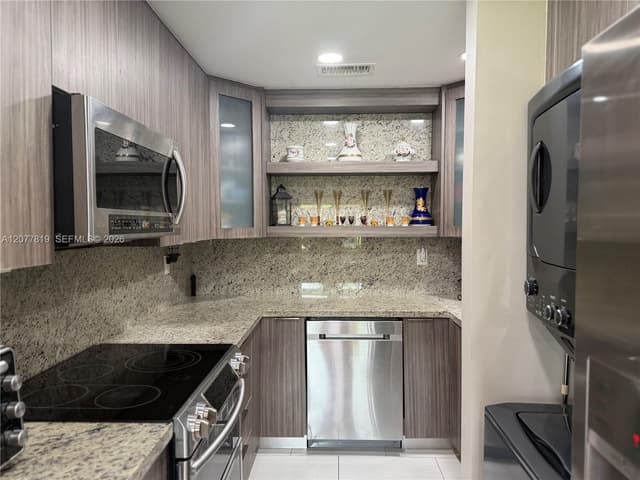10875 NW 29th Mnr, Sunrise FL 33322 - Sunrise, FL - Photo 4