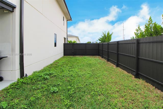 320 NW 13th Ct, Florida City FL 33034 - Florida City, FL - Photo 5