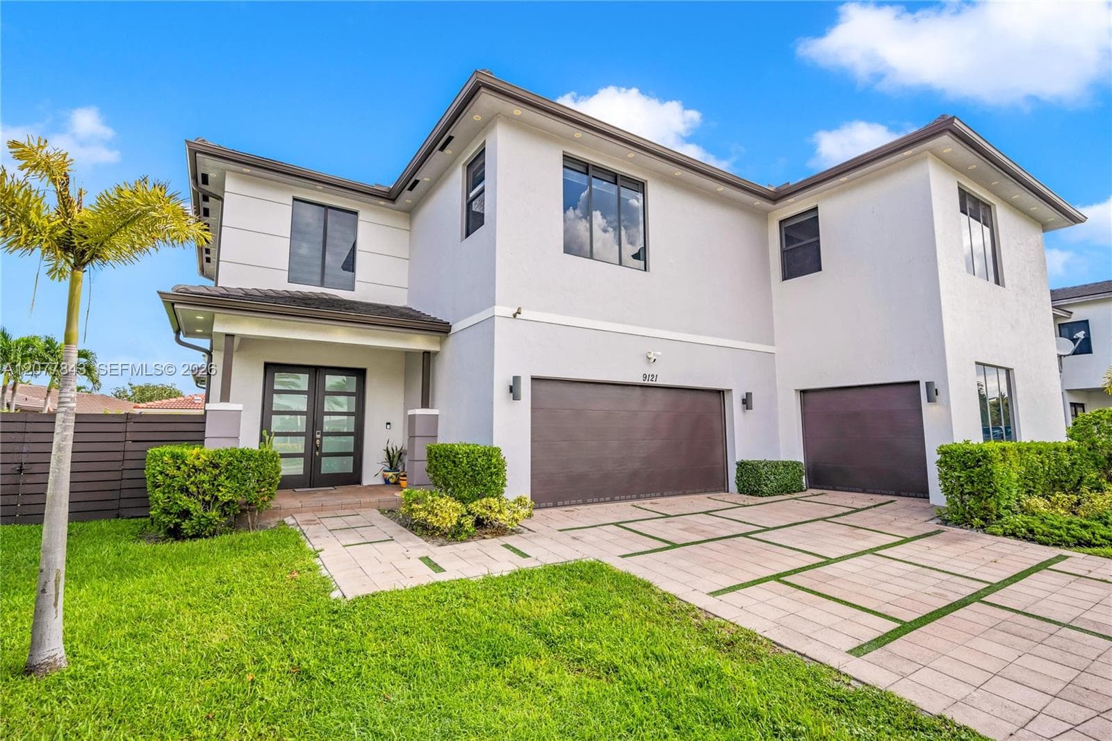 9121 NW 161st Ter, Miami Lakes FL 33018 - Miami Lakes, FL - Photo 1
