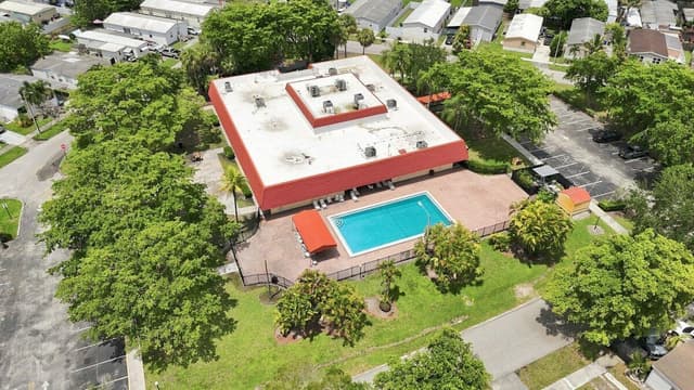 21671 S HERITAGE Circle, Pembroke Pines FL 33029 - Pembroke Pines, FL - Photo 6