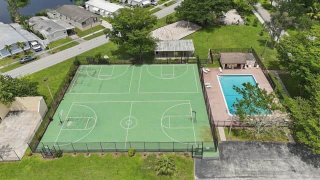21671 S HERITAGE Circle, Pembroke Pines FL 33029 - Pembroke Pines, FL - Photo 5