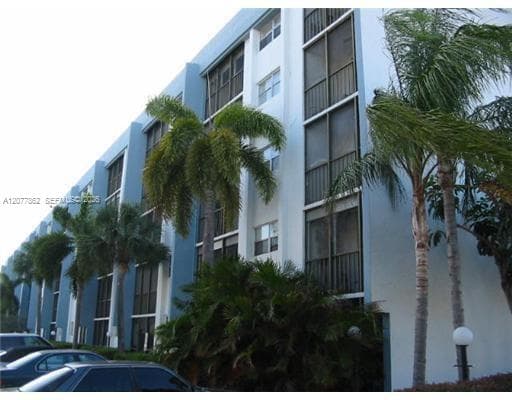 5321 NE 24th Ter # 502A, Fort Lauderdale FL 33308 - Fort Lauderdale, FL - Photo 1