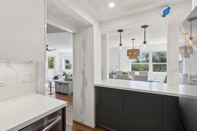 133 N Pompano Beach Boulevard Unit 210, Pompano Beach FL 33062 - Pompano Beach, FL - Photo 5