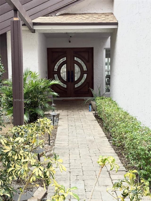 8541 NW 54th St, Lauderhill FL 33351 - Lauderhill, FL - Photo 3