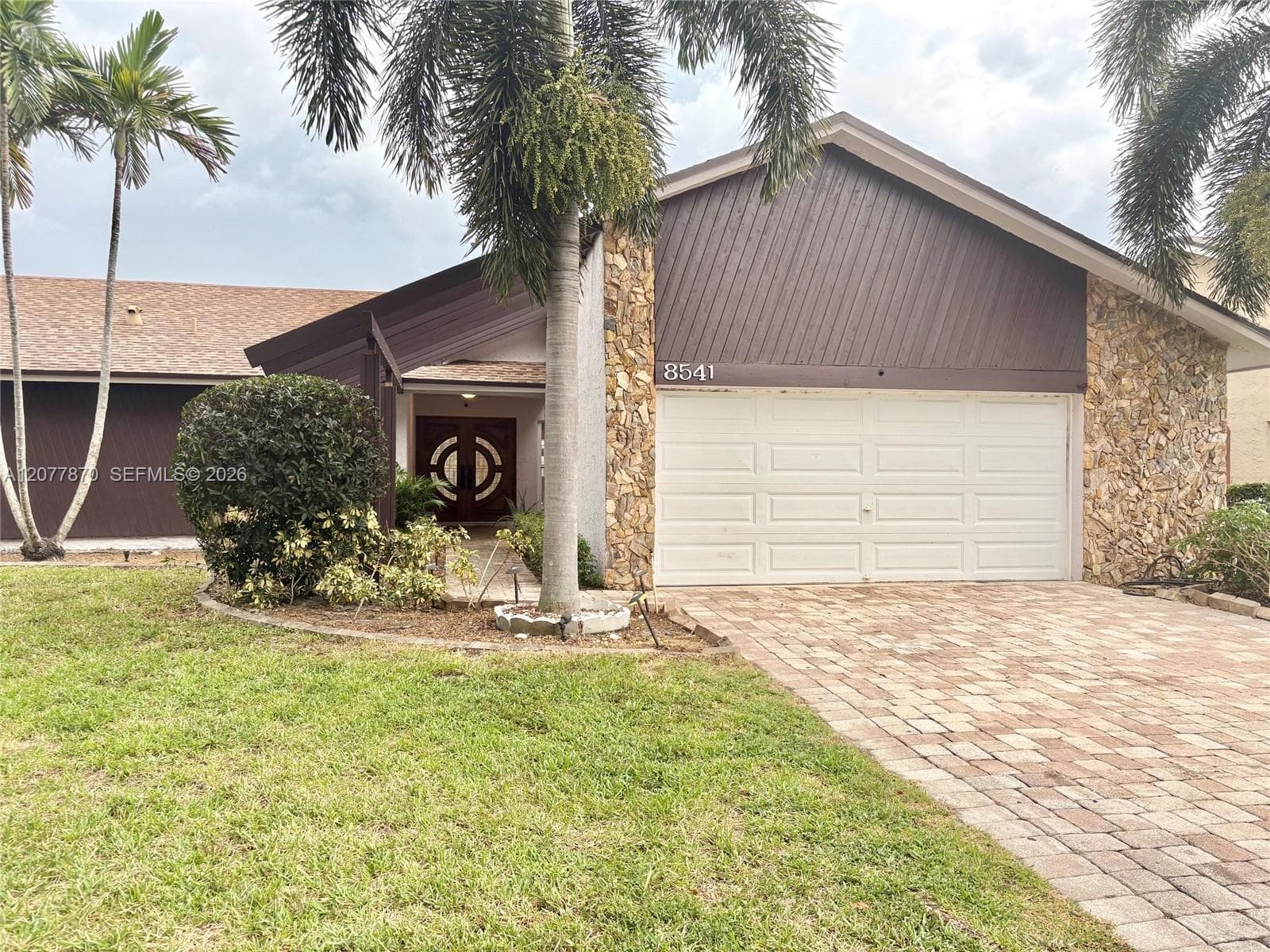 8541 NW 54th St, Lauderhill FL 33351 - Lauderhill, FL - Photo 1