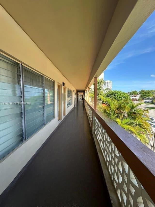 1885 NE 121st St # 16, North Miami FL 33181 - North Miami, FL - Photo 4