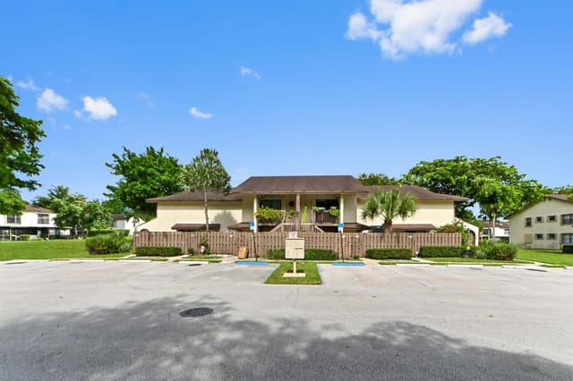 23378 Lyons Road # 204, Boca Raton FL 33428 - Boca Raton, FL - Photo 4