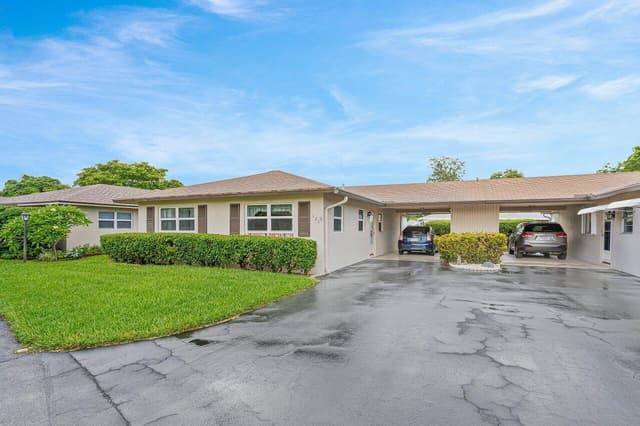 121 MOCKINGBIRD Lane, Delray Beach FL 33445 - Delray Beach, FL - Photo 2