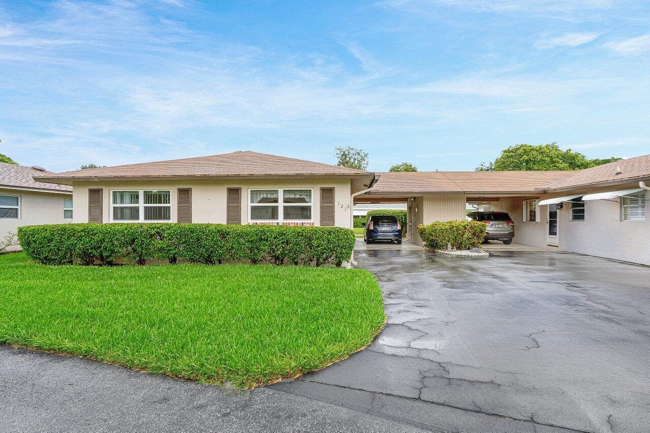 121 MOCKINGBIRD Lane, Delray Beach FL 33445