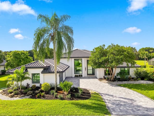 11181 Boca Woods Lane, Boca Raton FL 33428 - Boca Raton, FL - Photo 2
