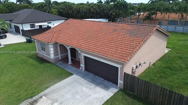 12998 SW 219th Ter, Miami FL 33170 - Miami, FL - Photo 2