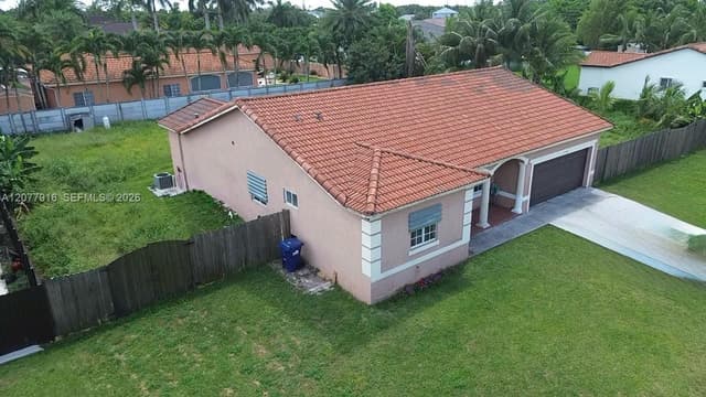 12998 SW 219th Ter, Miami FL 33170 - Miami, FL - Photo 3