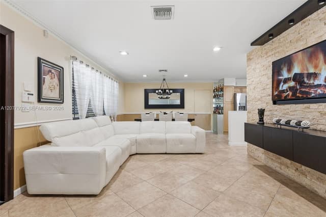2485 NE 214th St, Miami FL 33180 - Miami, FL - Photo 6