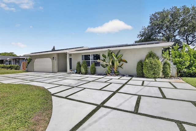 5301 SW 8TH Court, Plantation FL 33317 - Plantation, FL - Photo 2