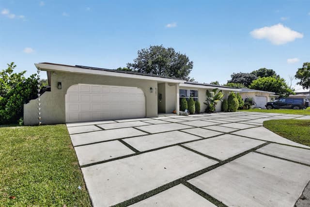 5301 SW 8TH Court, Plantation FL 33317 - Plantation, FL - Photo 3