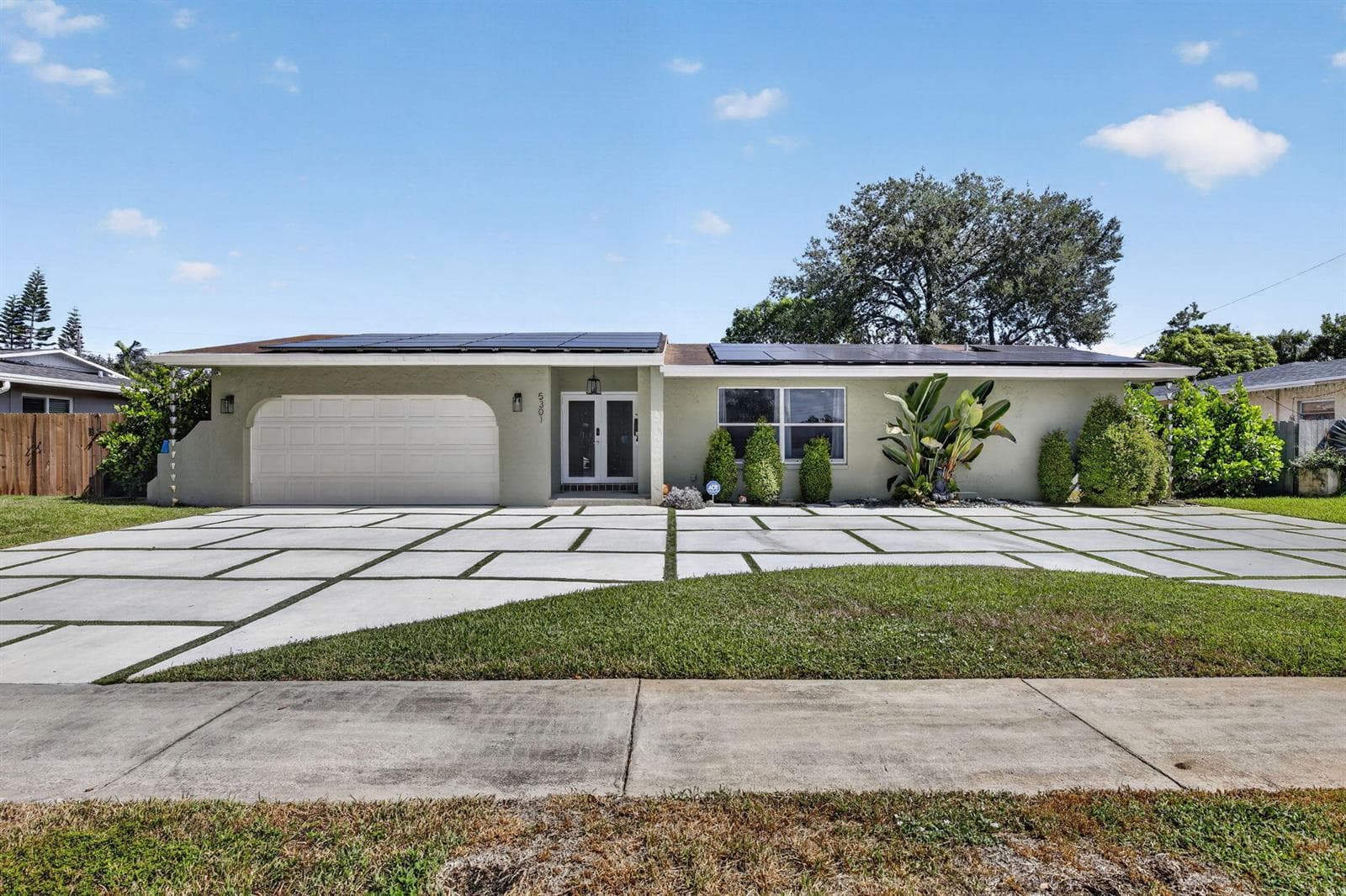 5301 SW 8TH Court, Plantation FL 33317 - Plantation, FL - Photo 1