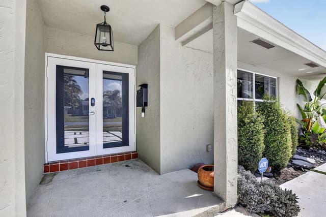5301 SW 8TH Court, Plantation FL 33317 - Plantation, FL - Photo 4