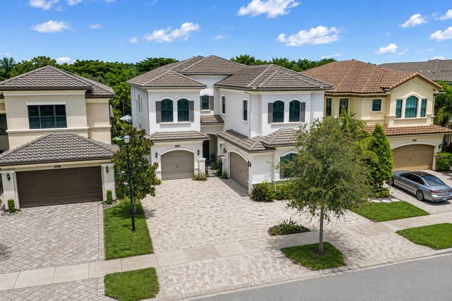 16238 Cabernet Drive, Delray Beach FL 33446 - Delray Beach, FL - Photo 3